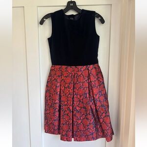 Beautiful NWT Oscar De La Renta Red And Blue Flower Dress - 14Y